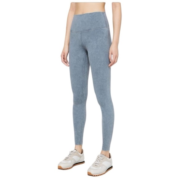 Lululemon Wunder Under Hi Rise Full On Luxtreme Size 4 Light Blue - Picture 3 of 10